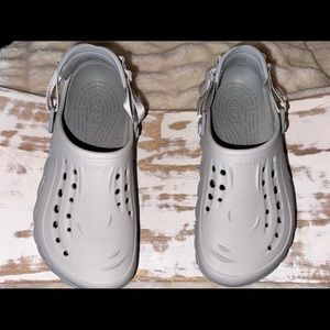Men’s Crocs size 9 Echo